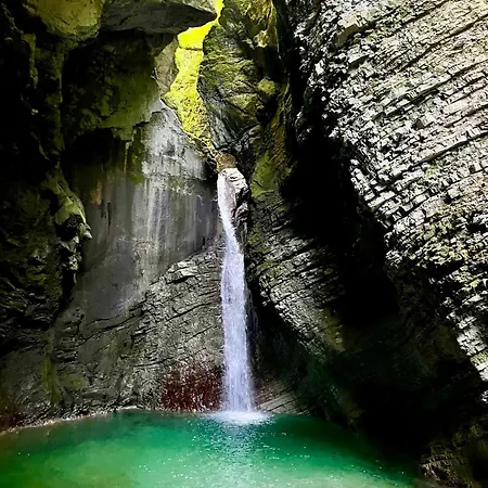 Cozy & Chic - With A Private Patio