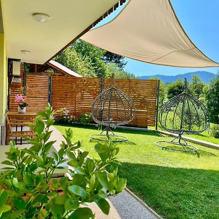 Cozy & Chic - With A Private Patio